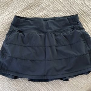 Black lululemon tennis skirt